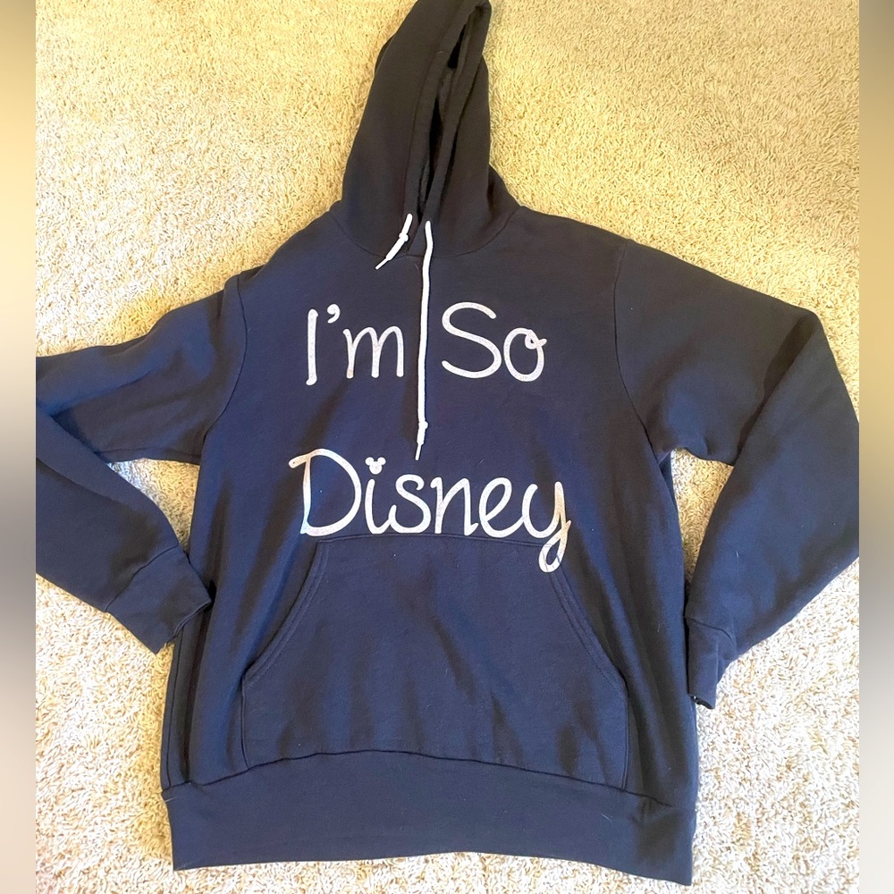 Bella Canvas ‘I’m So Disney’ Gray Sweatshirt size M